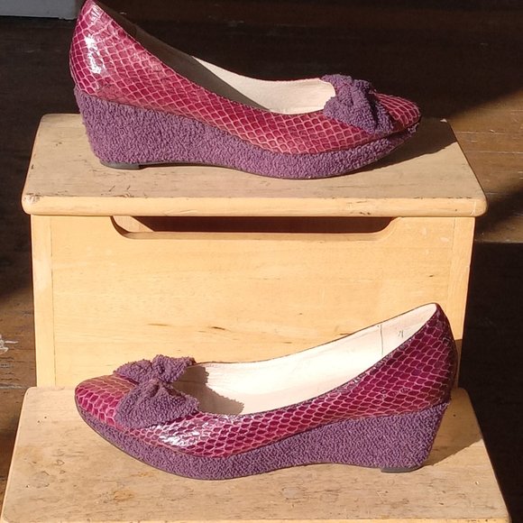 Purple leather snake skin and fabric bow platforms - Picture 9 of 9